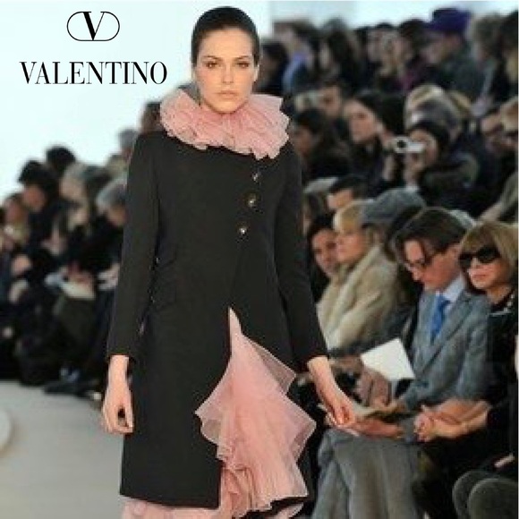 Valentino RUNWAY Black Coat 6 - Picture 1 of 12